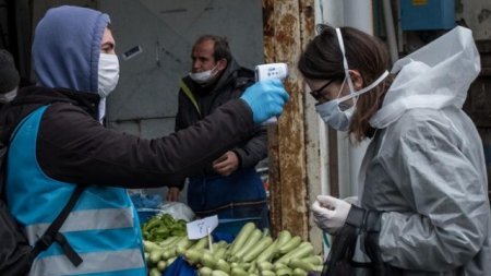 Türkiyədə bir gündə 20 mindən çox insan koronavirusa yoluxdu