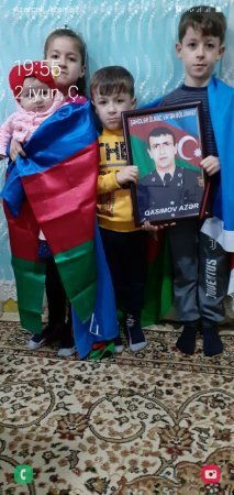 “Öz istəyi ilə hərbini seçən, iki döyüşdə ön sırada vuruşan və yaralı vəziyyətdə komandirini xilas edərkən şəhid olan qəhrəman Vətən oğlu”