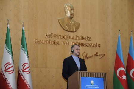 İran və Azərbaycan xarici işlər nazirinin birgə mətbuat konfransı maraqlı açıqlamalarla yadda qalıb.