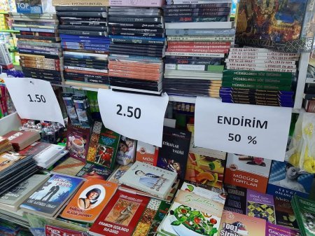 Kitabsevərlərə şad xəbər - endirim var