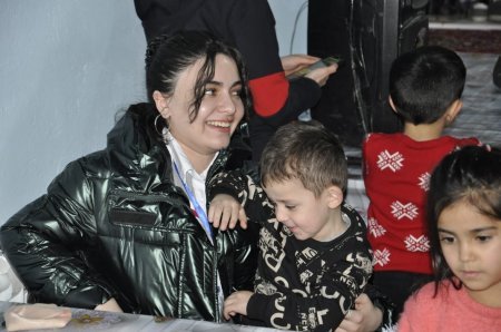 Türkiyə Azərbaycan Qardaşlıq İctimai Birliyi yeni ili  uşaqlarla birgə keçirib. 