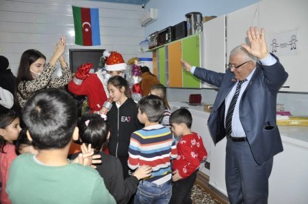 Türkiyə Azərbaycan Qardaşlıq İctimai Birliyi yeni ili  uşaqlarla birgə keçirib. 
