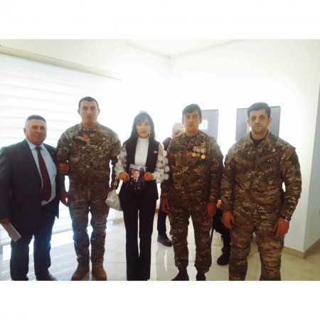 "Şuşanın Qoxusu Gəlir" adlı kitabın təqdimatı keçirilib "Şuşanın Qoxusu Gəlir" adlı kitabın təqdimatı keçirilib