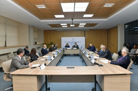 Azərbaycanda rəqəmsal inkişaf və nəqliyyat sahəsi üzrə prioritetlərə dair seminar keçirilib
